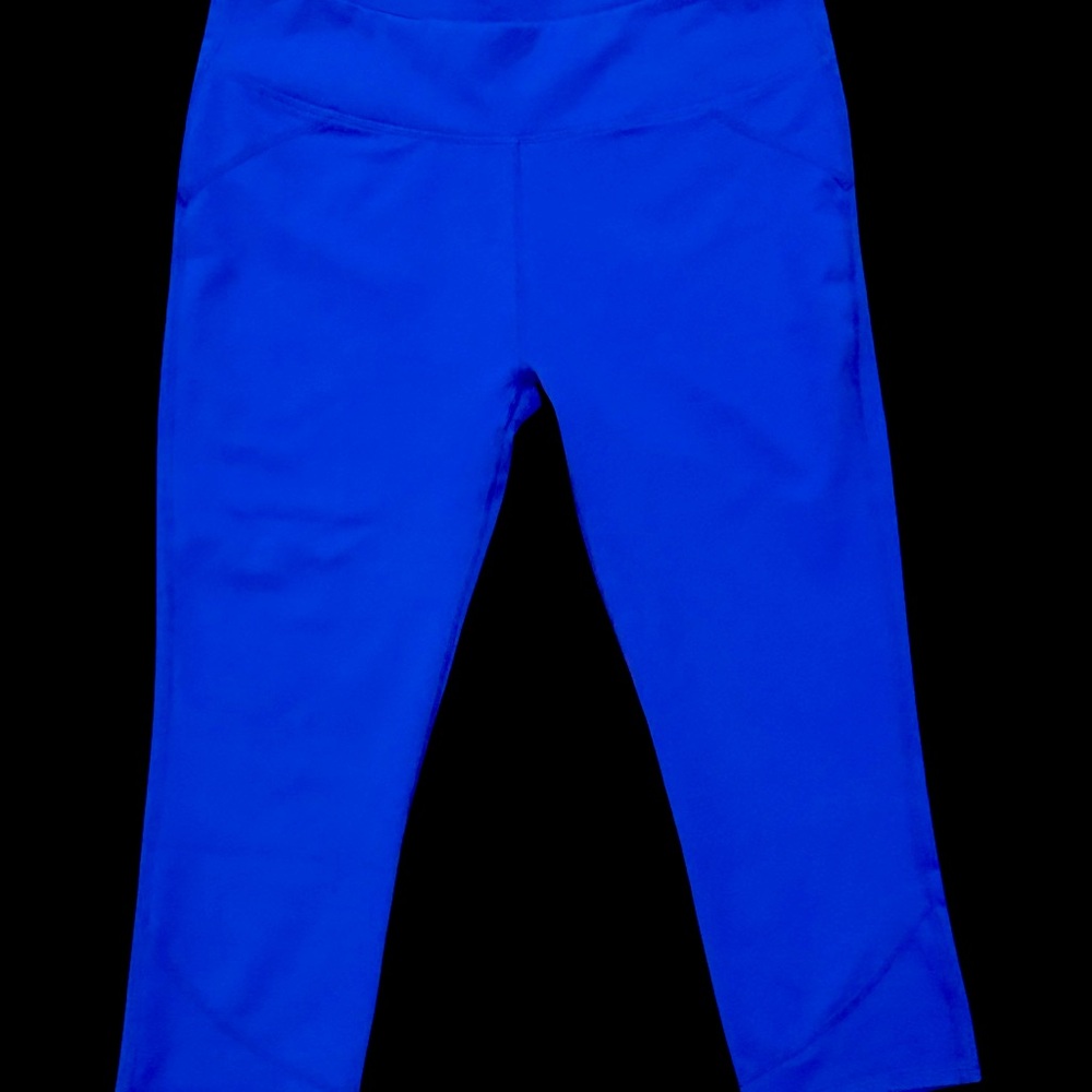 FABLETICS LRG crop leggings